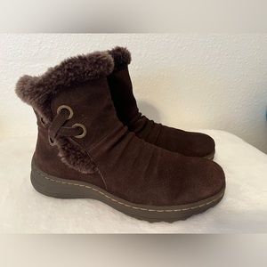 Bare Traps Adalyn Dark Brown Suede Winter Lined Short Boots Sz 71/2 M Side Zip